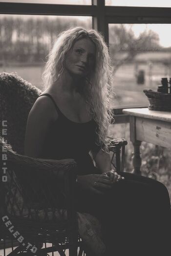 Full leaked Malue mathilde private onlyfans photo