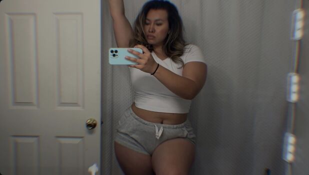 Full leaked Mama e private onlyfans photo