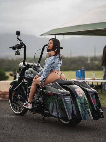 Full leaked Mamaaiwaa private onlyfans photo