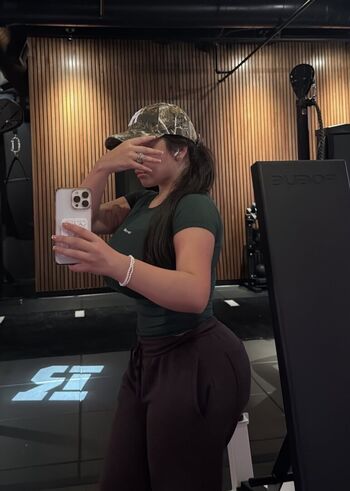 Full leaked Mamig private onlyfans photo