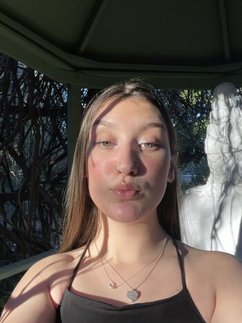 Full leaked Mamimelly private onlyfans photo