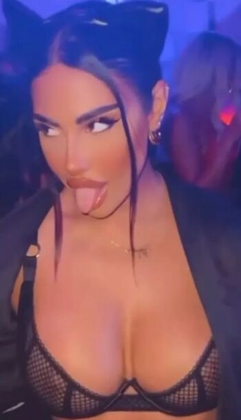 Full leaked Mandi vakili private onlyfans photo