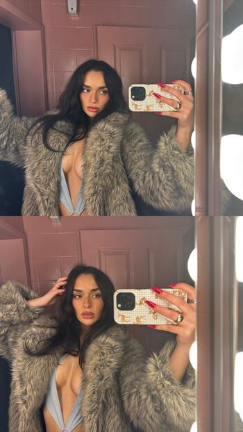 Full leaked Manjolamuriqi page private onlyfans photo