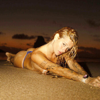 Full leaked Manuela conter page private onlyfans photo