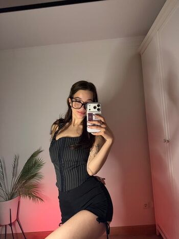 Full leaked Maroasmr private onlyfans photo