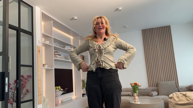 Full leaked Maren wolf private onlyfans photo