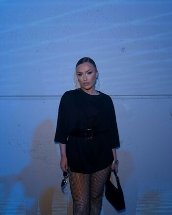 Full leaked Maria brun page private onlyfans photo