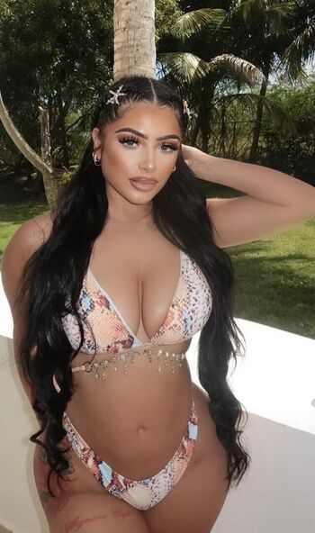 Full leaked Mariafiore private onlyfans photo