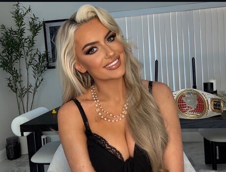 Full leaked Mariah may  page private onlyfans photo