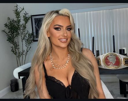 Full leaked Mariah may  page private onlyfans photo