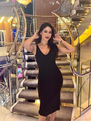 Maricel Freire Hotwife