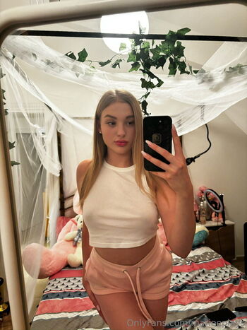 Full leaked Marieplays private onlyfans photo