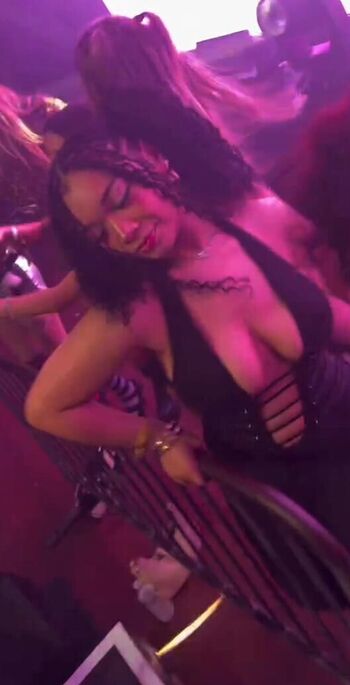 Full leaked Mariiiisel private onlyfans photo