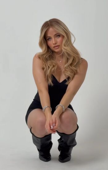 Full leaked Marine ente private onlyfans photo