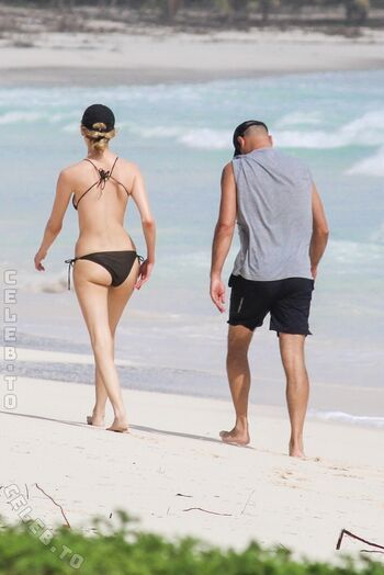 Full leaked Martha hunt page private onlyfans photo