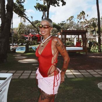 Full leaked Marwaelraddadd private onlyfans photo