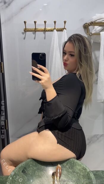Full leaked Maryoffiziell private onlyfans photo