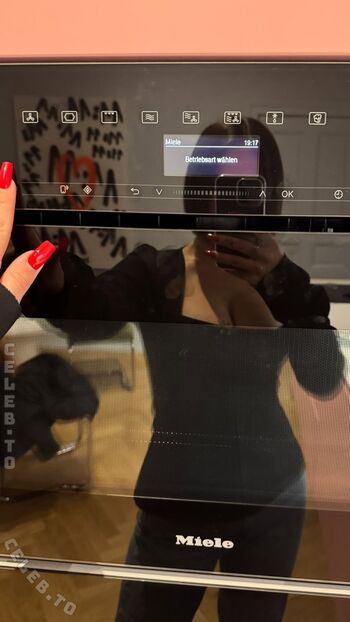 Full leaked Matheamatheamathea private onlyfans photo