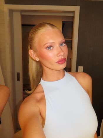 Full leaked Mauramalloyy private onlyfans photo