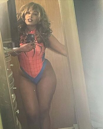 Full leaked Maxikyss private onlyfans photo