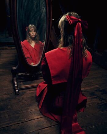 Full leaked Maya hawke page private onlyfans photo