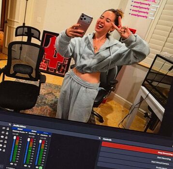 Full leaked Mayahiga private onlyfans photo