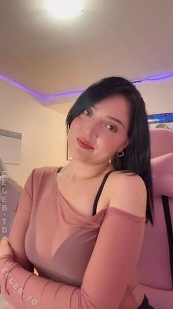 Full leaked Mayamax private onlyfans photo