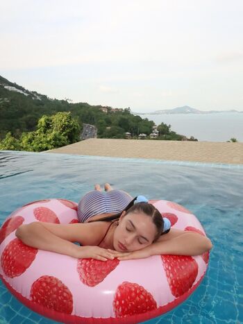 Full leaked Maybe baby private onlyfans photo