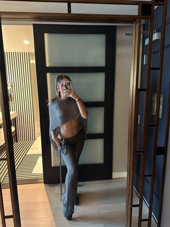 Full leaked Maybexmars private onlyfans photo