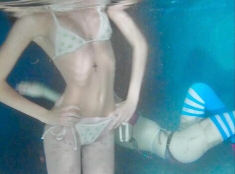 Mazzy Joya / mazzyjoya / petalspliff