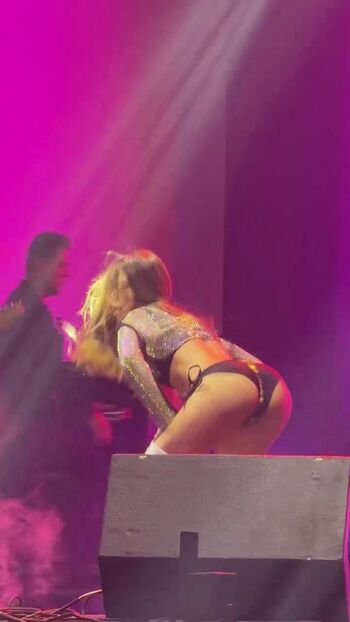 Full leaked Mc melody page private onlyfans photo