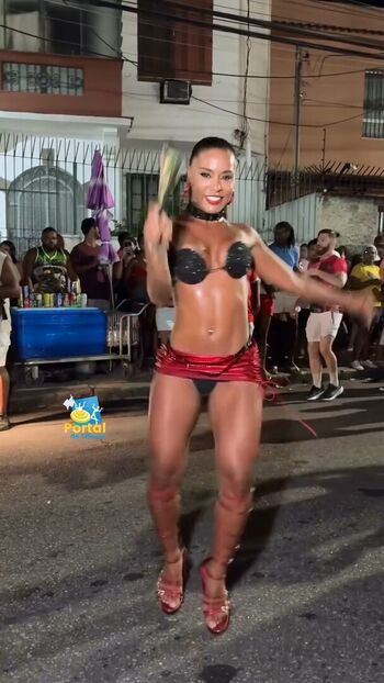 Full leaked Mc rebecca  page private onlyfans photo