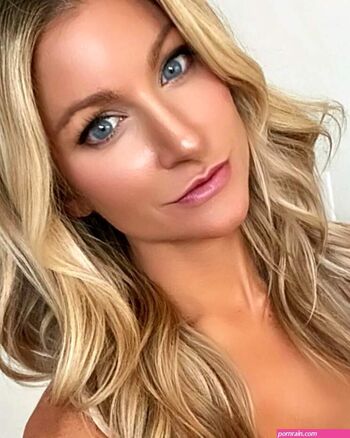 Full leaked Mckinzie roth private onlyfans photo