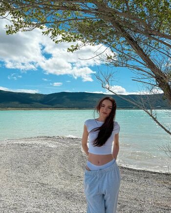 Full leaked Mela pustelnik melapustelnik melciapustelnik private onlyfans photo