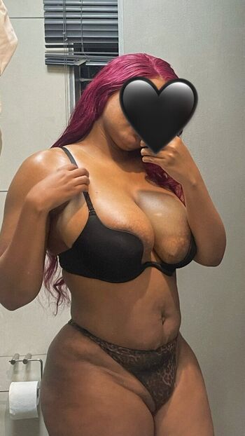 Full leaked Melamadffire private onlyfans photo