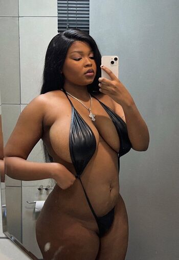 Full leaked Melamadffire private onlyfans photo