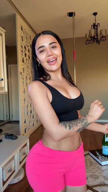 Full leaked Melekazad private onlyfans photo