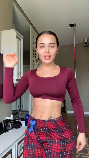 Full leaked Melekazad private onlyfans photo