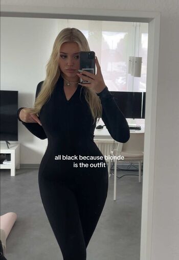 Full leaked Meli   page private onlyfans photo