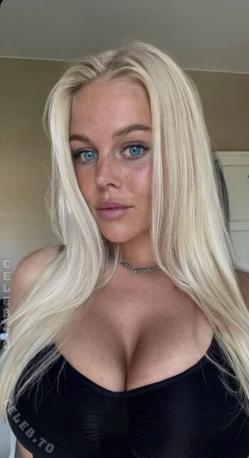 Full leaked Melisande mlnk private onlyfans photo