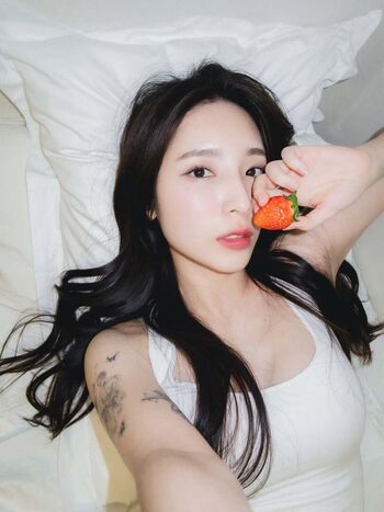 Full leaked Mena noona private onlyfans photo