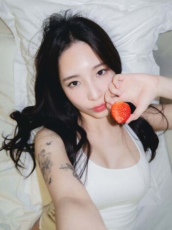 Full leaked Mena noona private onlyfans photo