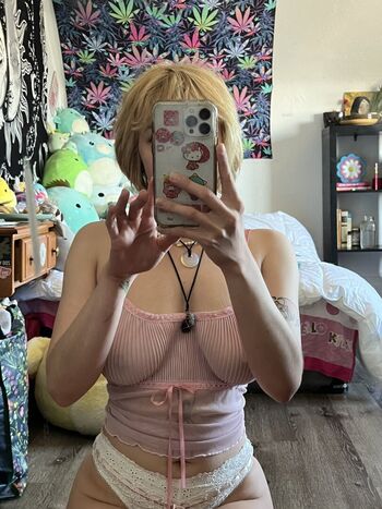 Full leaked Meowwkarissa private onlyfans photo