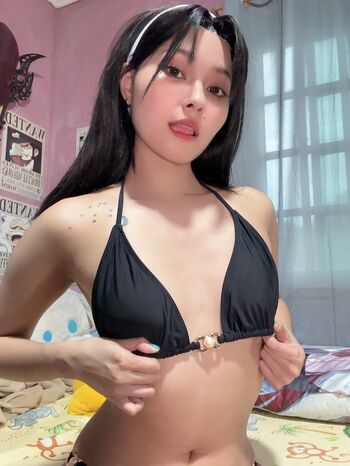 Full leaked Mercyuyu page private onlyfans photo