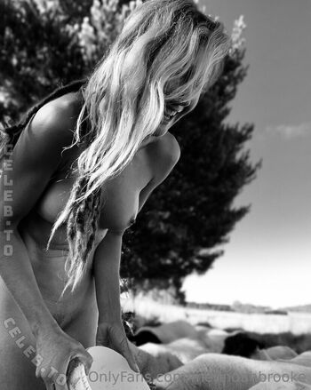 Full leaked Merindahbrooke private onlyfans photo