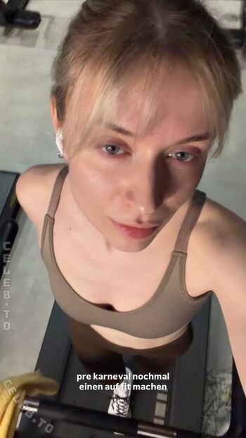 Full leaked Merleperle private onlyfans photo