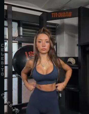 Full leaked Merve ozkan page private onlyfans photo