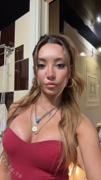 Full leaked Merve ozkan private onlyfans photo