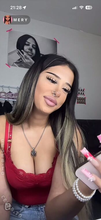 Full leaked Meryamcs private onlyfans photo