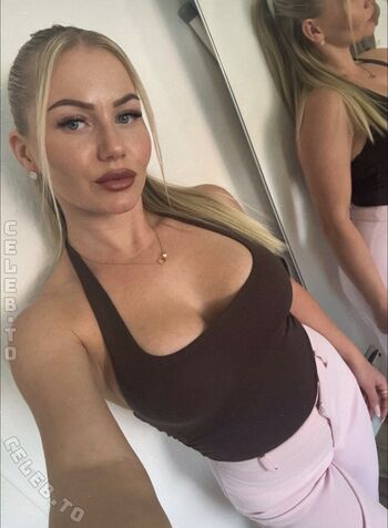 Full leaked Mi lkaaaa page private onlyfans photo